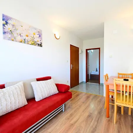Silvana Apartment *