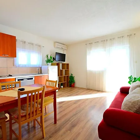 Apartment Silvana Orebic